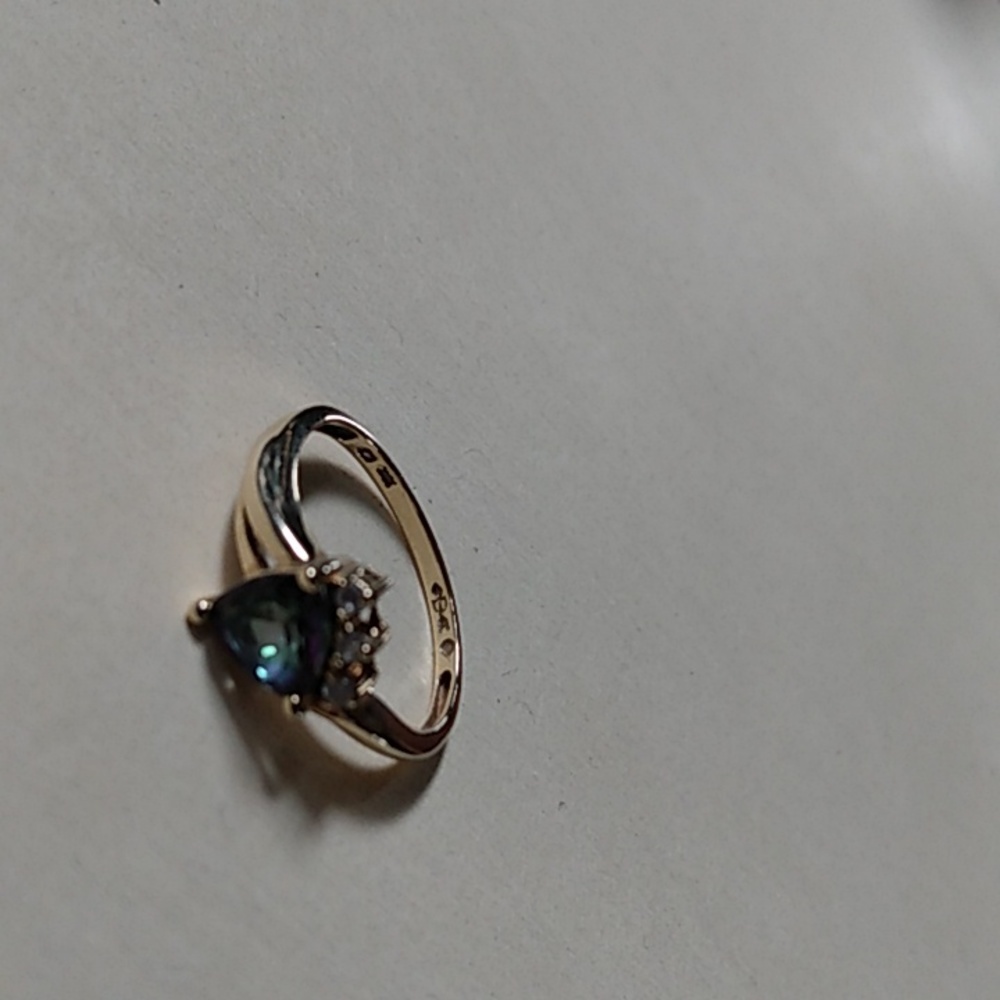 10k yellow gold mystic cz ring - Picture 4 of 5
